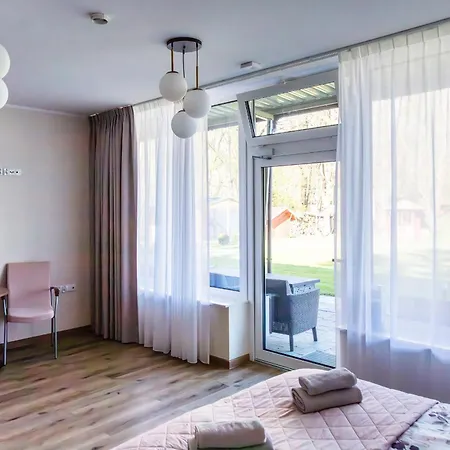 White House Jastrzębia Góra