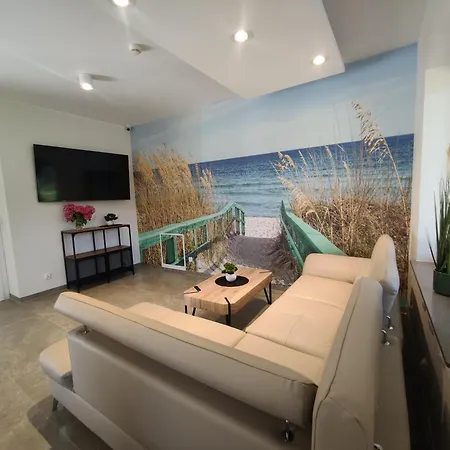 White House * Jastrzębia Góra