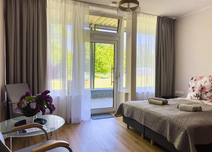 White House * Jastrzębia Góra